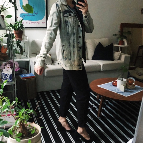 BDG Acid Wash Denim Jacket - Picture 4 of 5